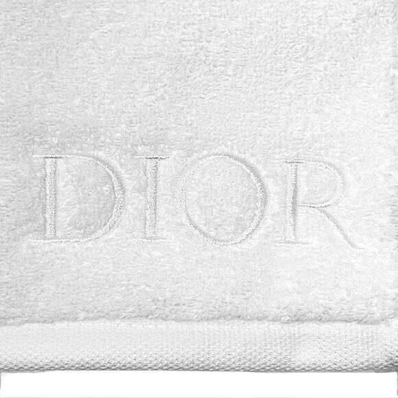 Dior VIP Towel Set - Picture 4 of 8